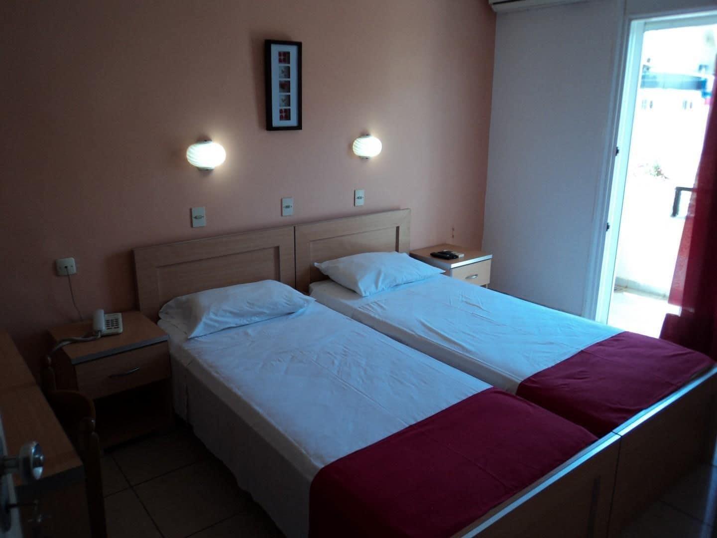 Zefyros Hotel
