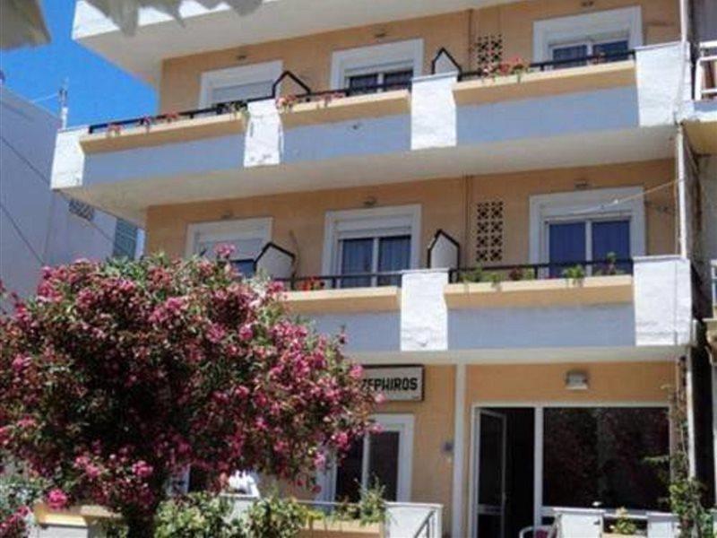Hotel Zefyros *